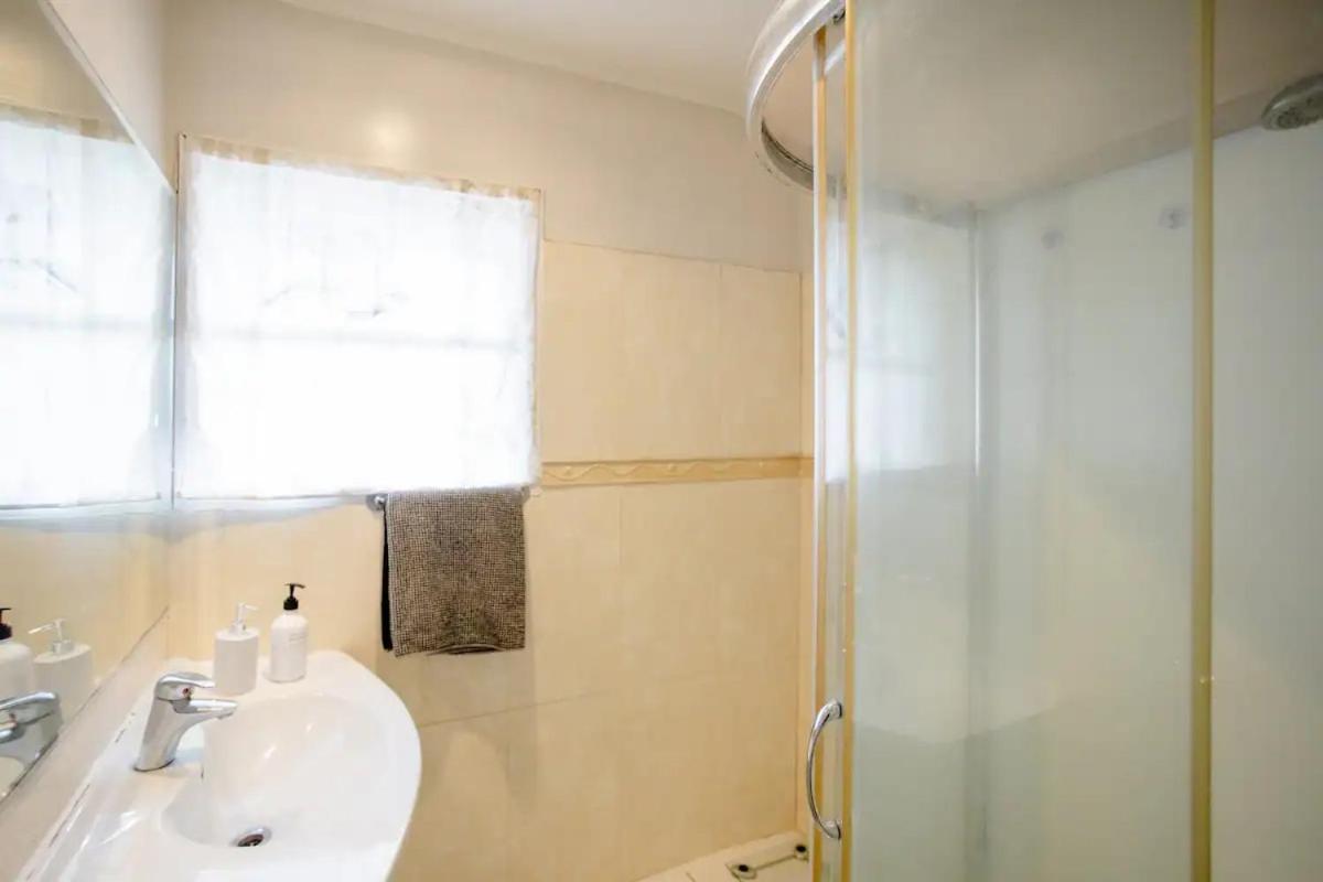 Budget Friendly Rooms Near The Airport Όκλαντ Εξωτερικό φωτογραφία