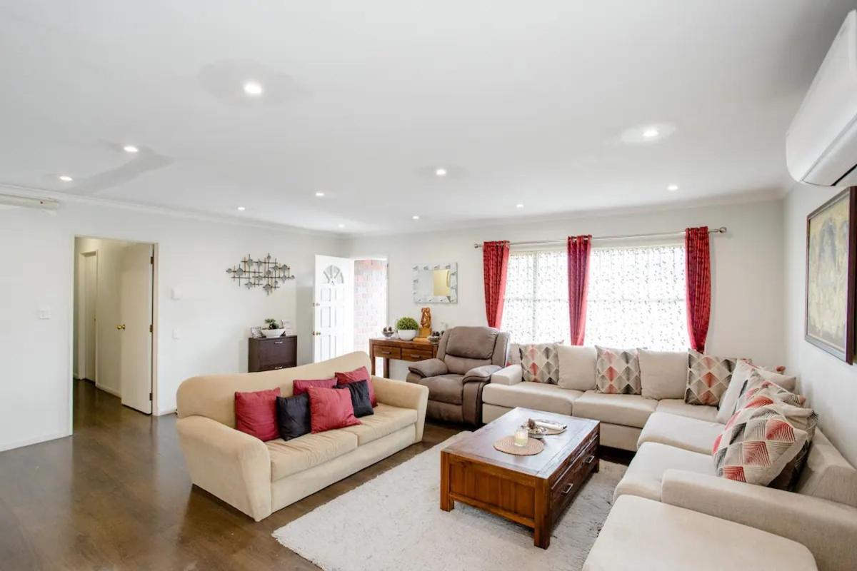 Budget Friendly Rooms Near The Airport Όκλαντ Εξωτερικό φωτογραφία
