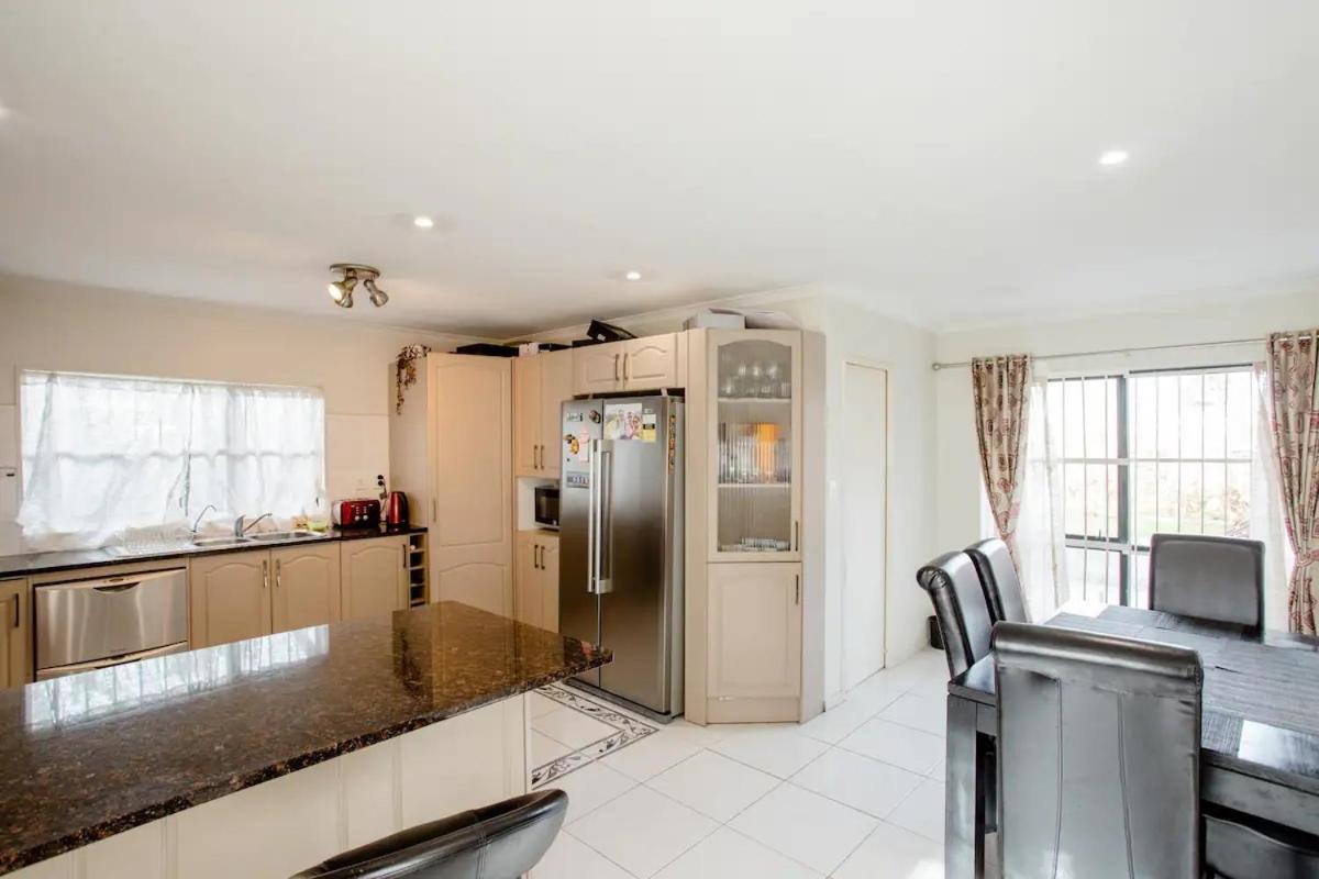 Budget Friendly Rooms Near The Airport Όκλαντ Εξωτερικό φωτογραφία
